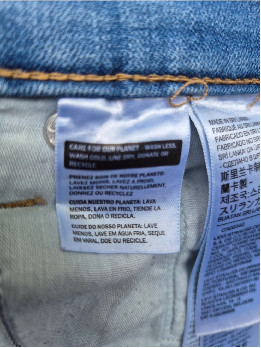 Womens Levi's Classic Straight Leg Jeans 18W - Picture 5 of 9